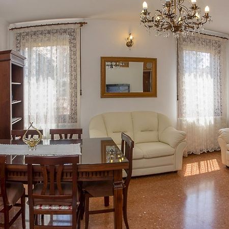 Casa San Giovanni E Paolo Venedig Eksteriør billede