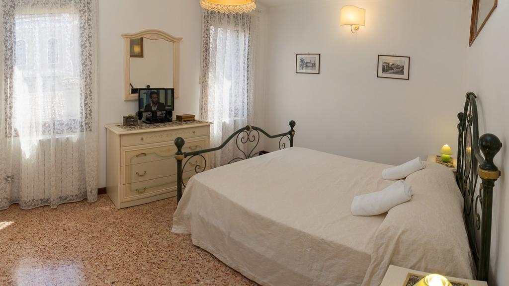 Casa San Giovanni E Paolo Venedig Eksteriør billede