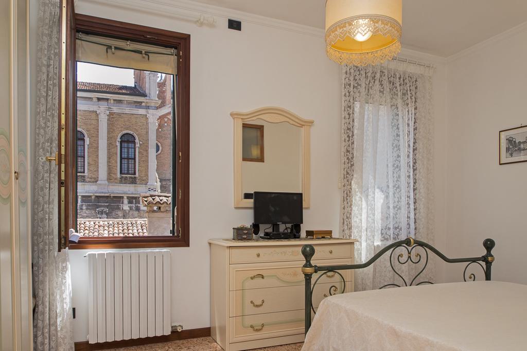 Casa San Giovanni E Paolo Venedig Eksteriør billede